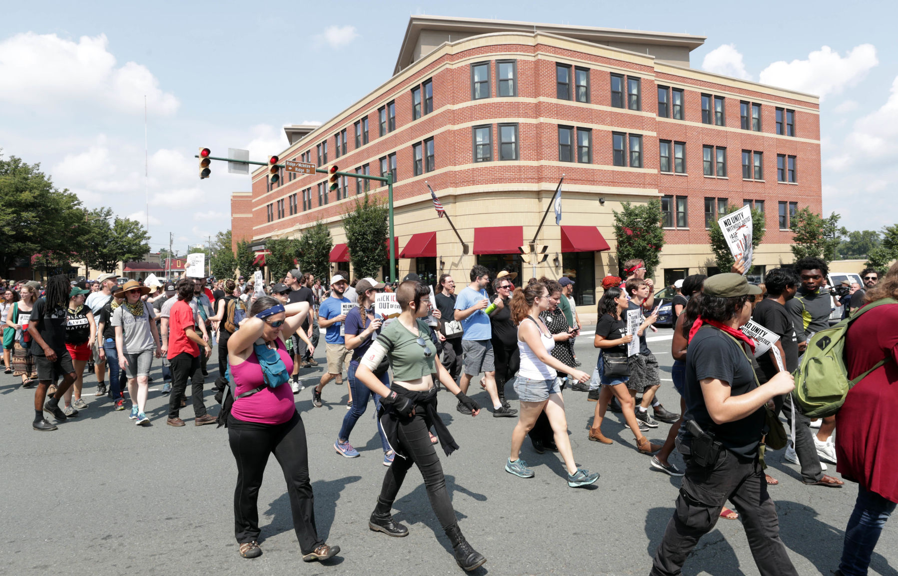 CDP 0813 demonstrators638.JPG